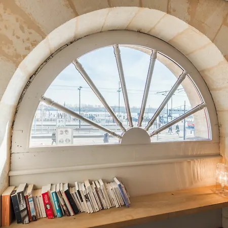 We - Bordeaux-leuret-magnifique Dupleix * بوردو